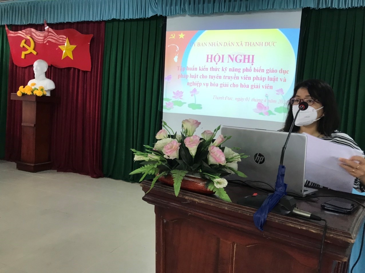    Ảnh: Bà Nguyễn Thị Kim Diễm, Chuyên viên phòng Tư pháp huyện Gò Dầu