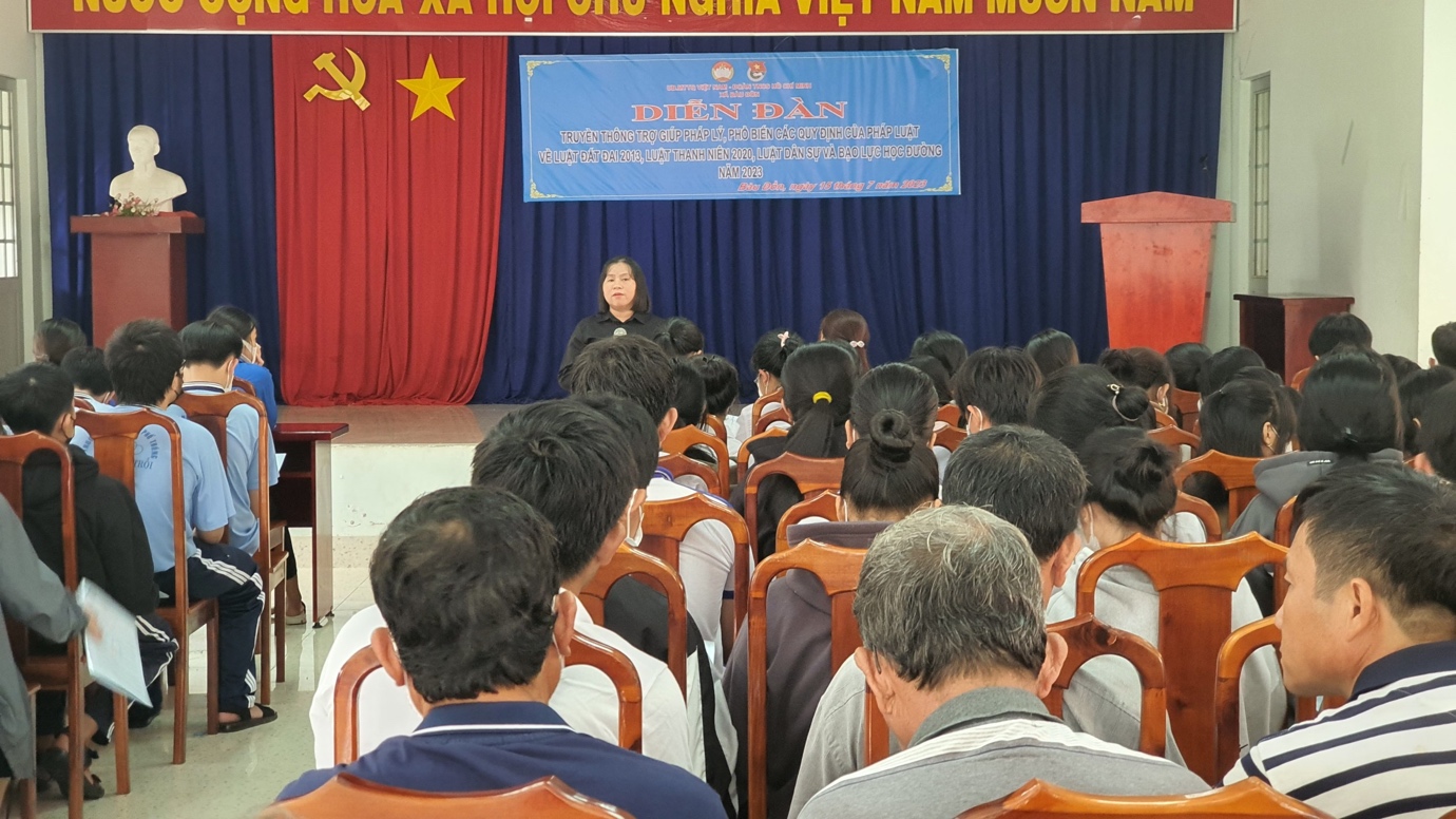 Ủy ban nhân dân xã Bàu Đồn tổ chức diễn đàn truyền thông trợ giúp Pháp lý