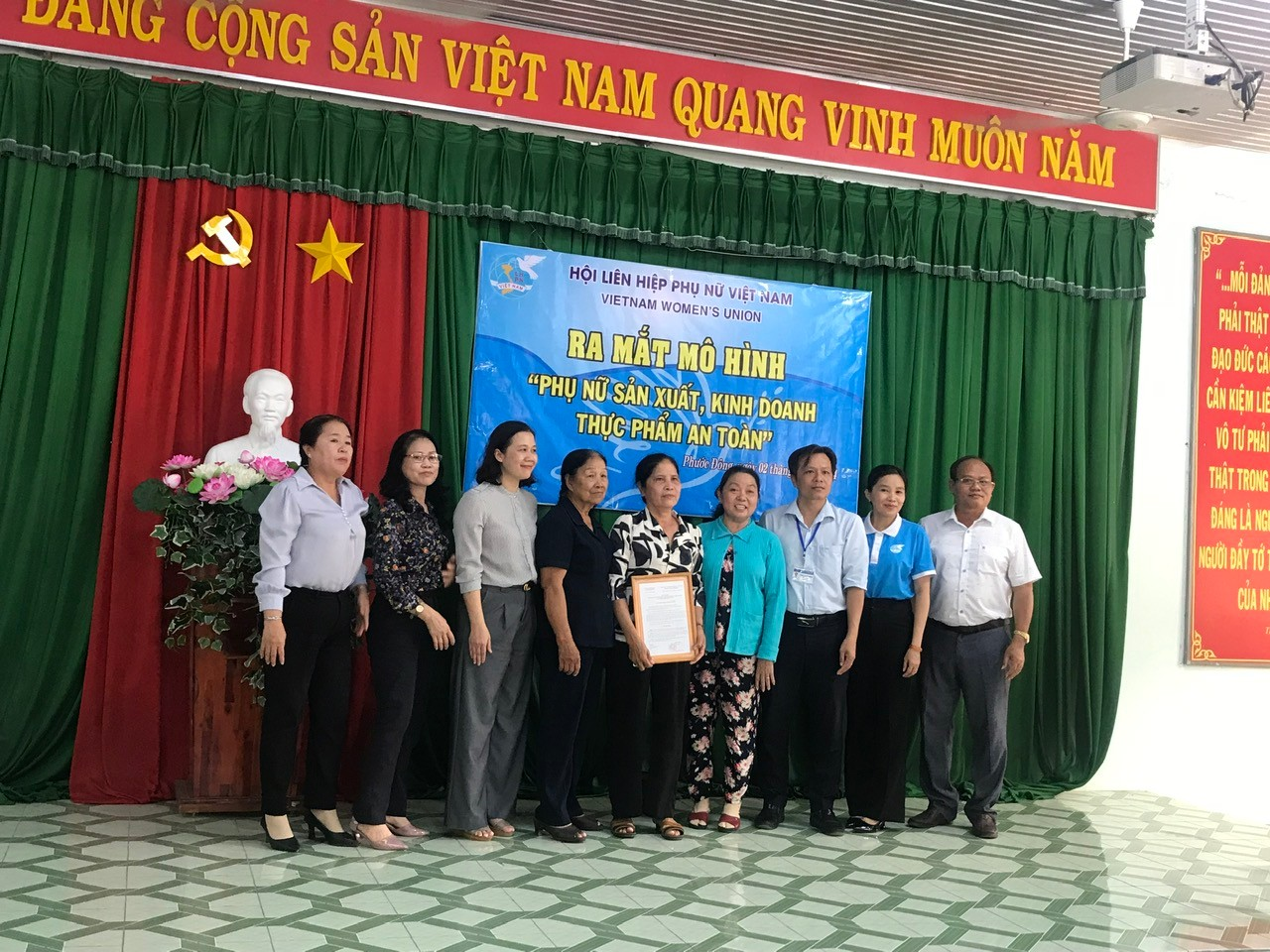Trung ương Hội Liên hiệp phụ nữ Việt Nam:  Ra mắt mô hình “Phụ nữ sản xuất- kinh doanh thực phẩm an toàn” tại xã Phước Đông